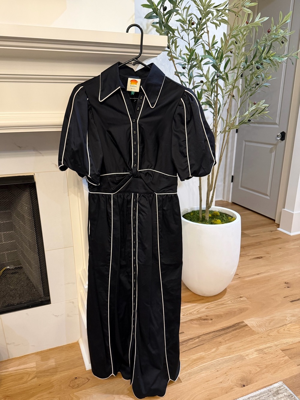 New Farm Rio Black Scalloped Trim Maxi Dress - size medium - Picture 4 of 5